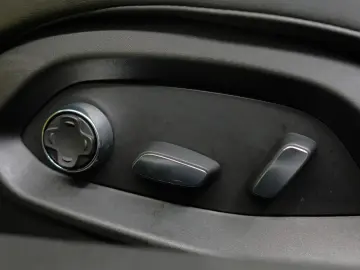 CORVETTE C8 3LT Targa LIFT MAGNETICRIDE EUROPA CARBON CAM