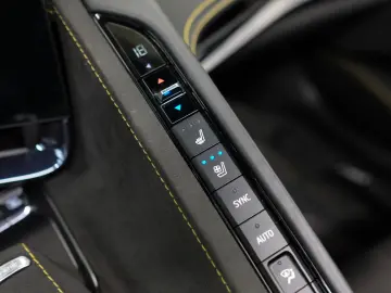 CORVETTE C8 3LT Targa LIFT MAGNETICRIDE EUROPA CARBON CAM