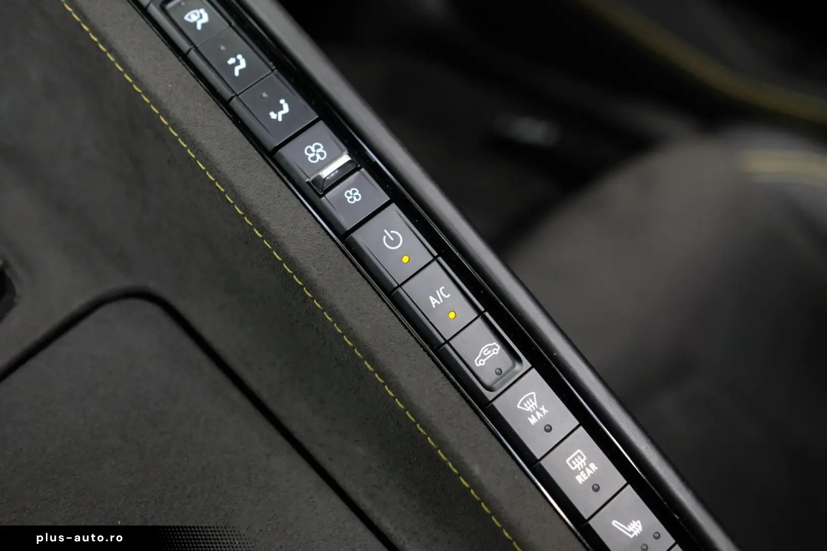 CORVETTE C8 3LT Targa LIFT MAGNETICRIDE EUROPA CARBON CAM