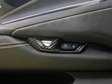 CORVETTE C8 3LT Targa LIFT MAGNETICRIDE EUROPA CARBON CAM