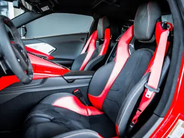 CORVETTE C8 Stingray 3LT - Deutsches Fahrzeug Unfallfrei