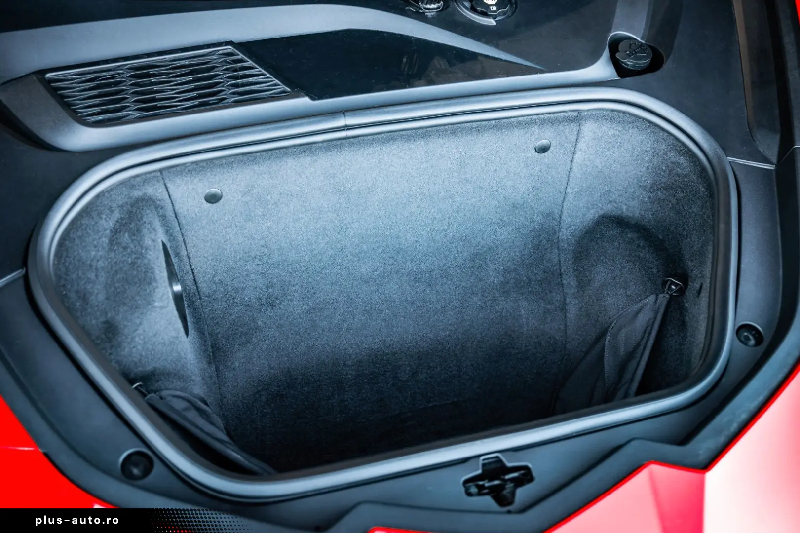 CORVETTE C8 Stingray 3LT - Deutsches Fahrzeug Unfallfrei