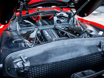 CORVETTE C8 Stingray 3LT - Deutsches Fahrzeug Unfallfrei