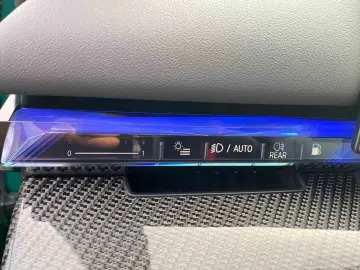 BMW M5 Touring Bowers&W VentilatedS IcGlow 360