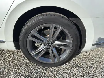 Volkswagen Arteon TSi DSG Black CarPlay ACC LED Virt PDC