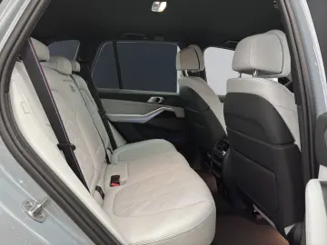 BMW X5 xDrive30d [M Sport  HUD  AHK  ACC  h&k Sound]