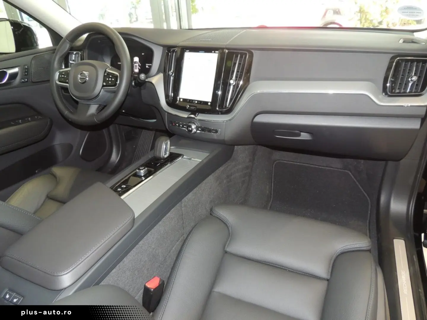 VOLVO XC60 Recharge T6 AWD Plus Dark Klima Navi Leder