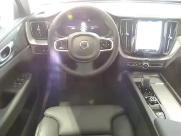 VOLVO XC60 Recharge T6 AWD Plus Dark Klima Navi Leder