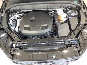 VOLVO XC60 Recharge T6 AWD Plus Dark Klima Navi Leder