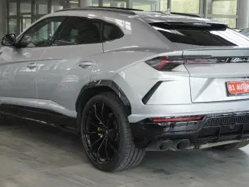 LAMBORGHINI Urus  4.0 V8 Sport PANO SOFT B&O 23