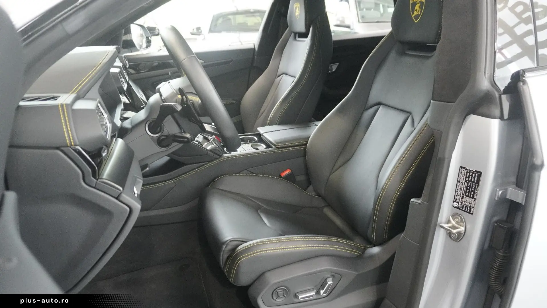 LAMBORGHINI Urus  4.0 V8 Sport PANO SOFT B&O 23