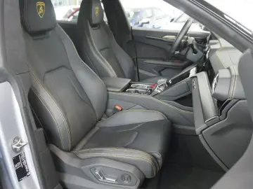 LAMBORGHINI Urus  4.0 V8 Sport PANO SOFT B&O 23