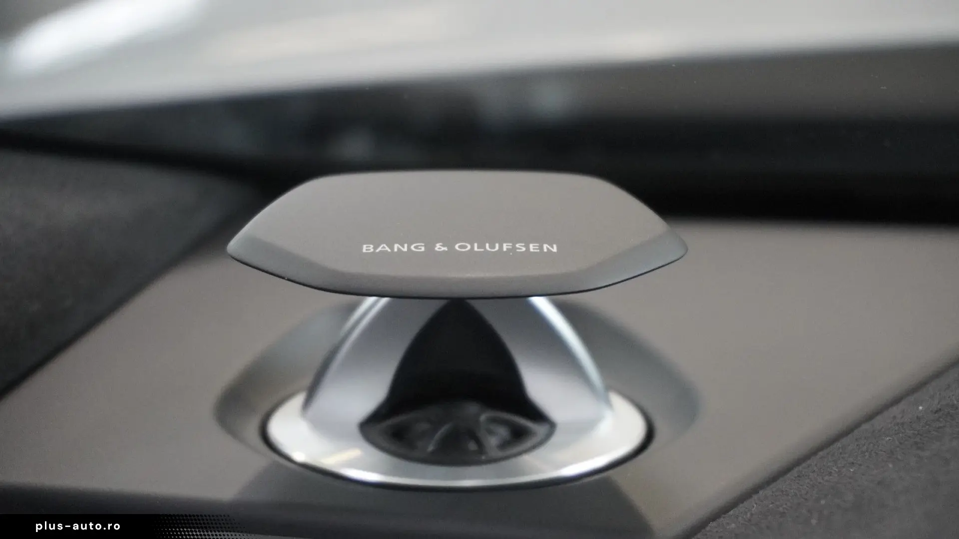 LAMBORGHINI Urus  4.0 V8 Sport PANO SOFT B&O 23