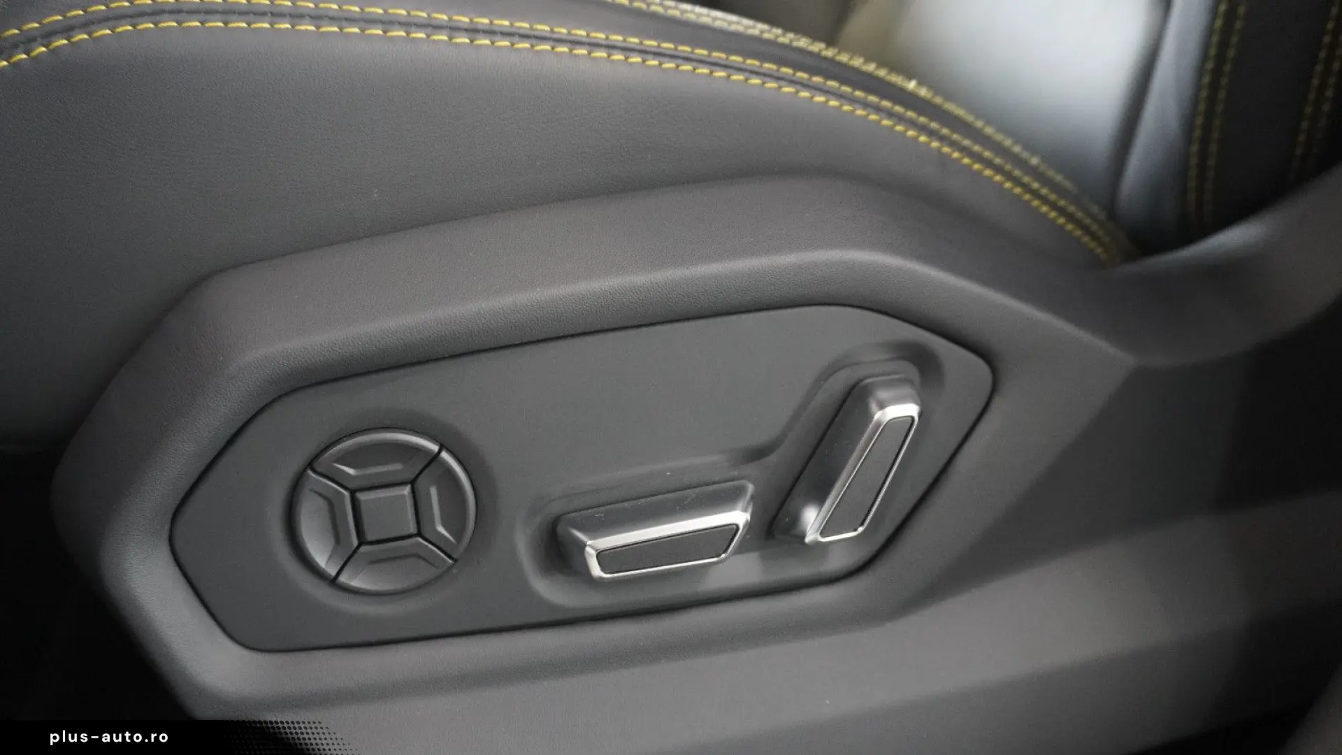 LAMBORGHINI Urus  4.0 V8 Sport PANO SOFT B&O 23