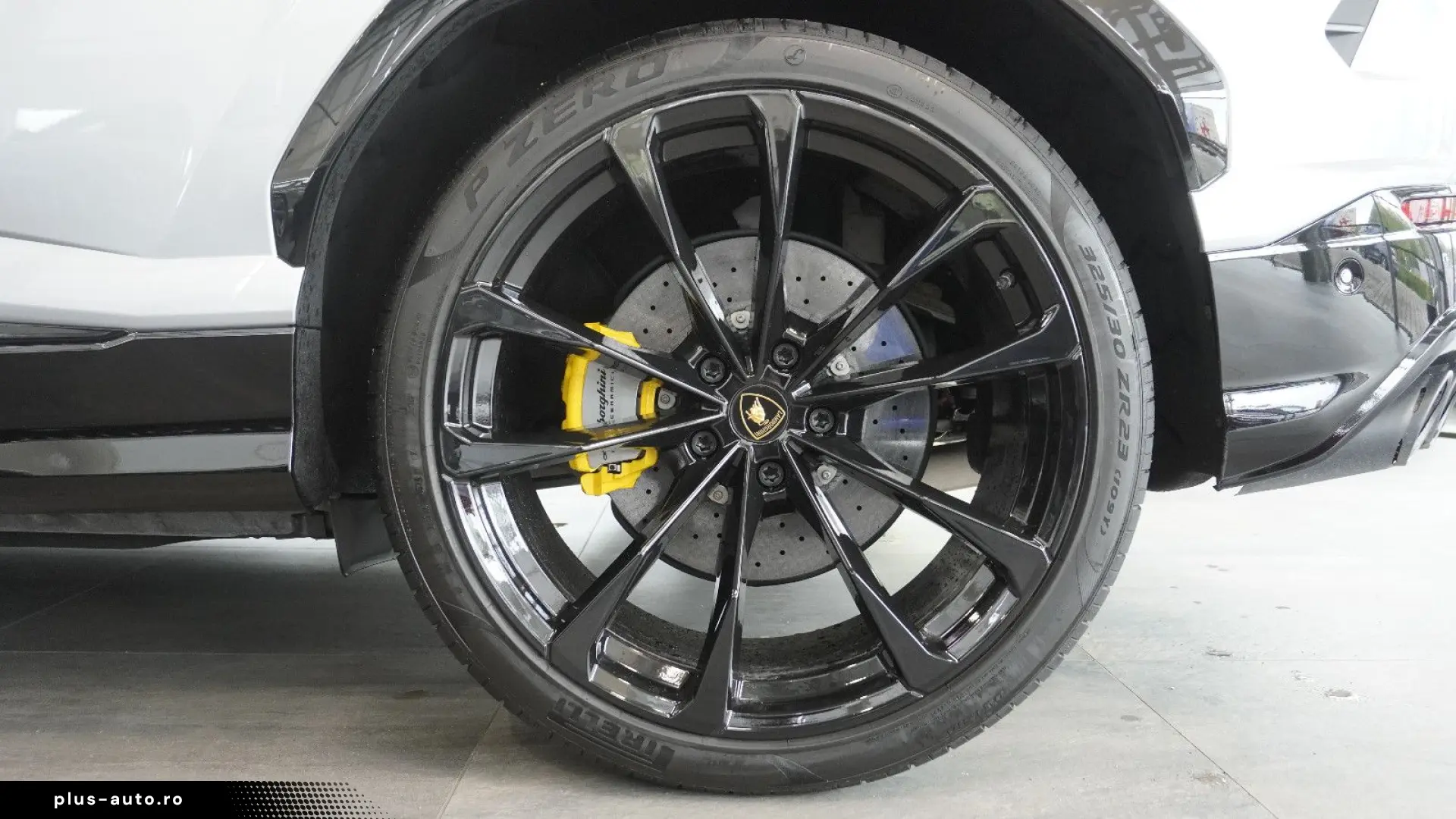 LAMBORGHINI Urus  4.0 V8 Sport PANO SOFT B&O 23