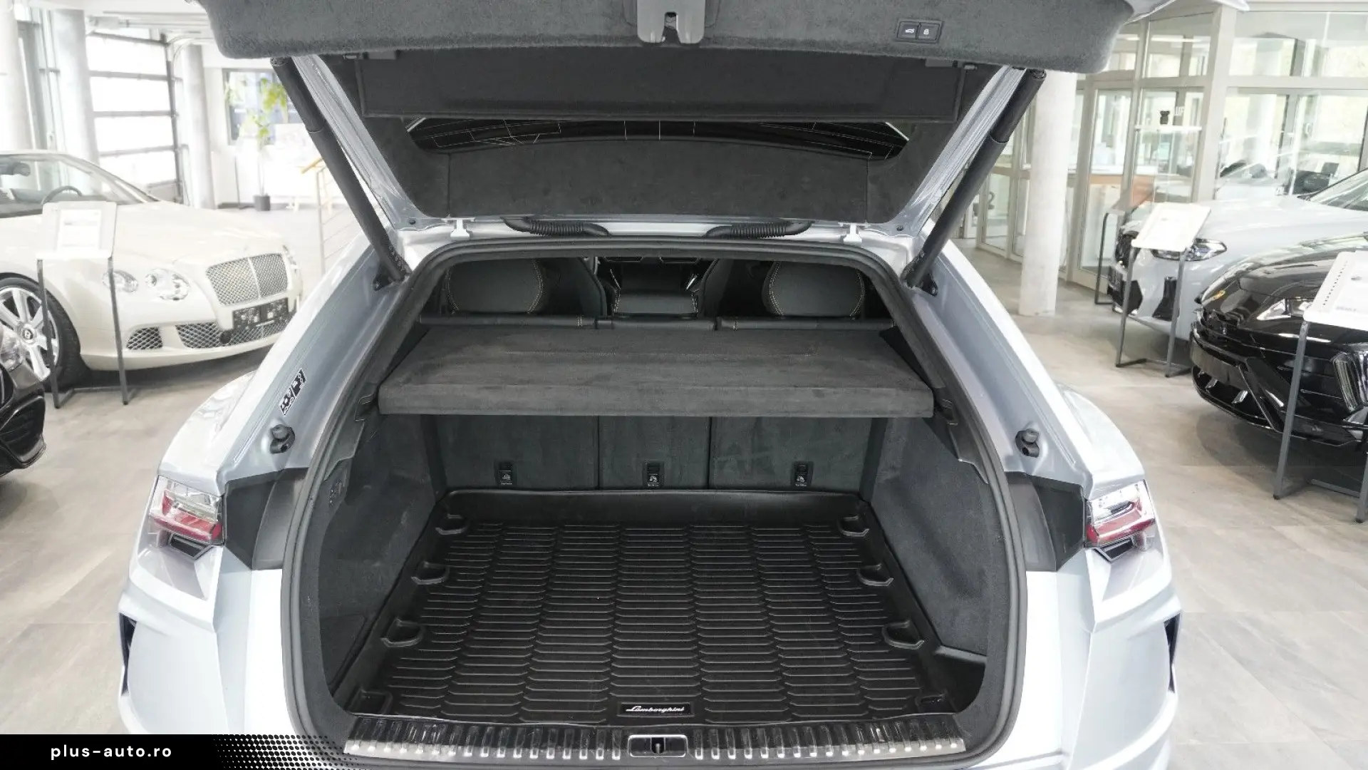 LAMBORGHINI Urus  4.0 V8 Sport PANO SOFT B&O 23