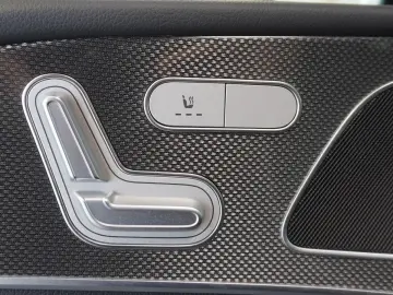 MERCEDES-BENZ GLE 300 d 4Matic AMG AHK DAB PANO MBUX