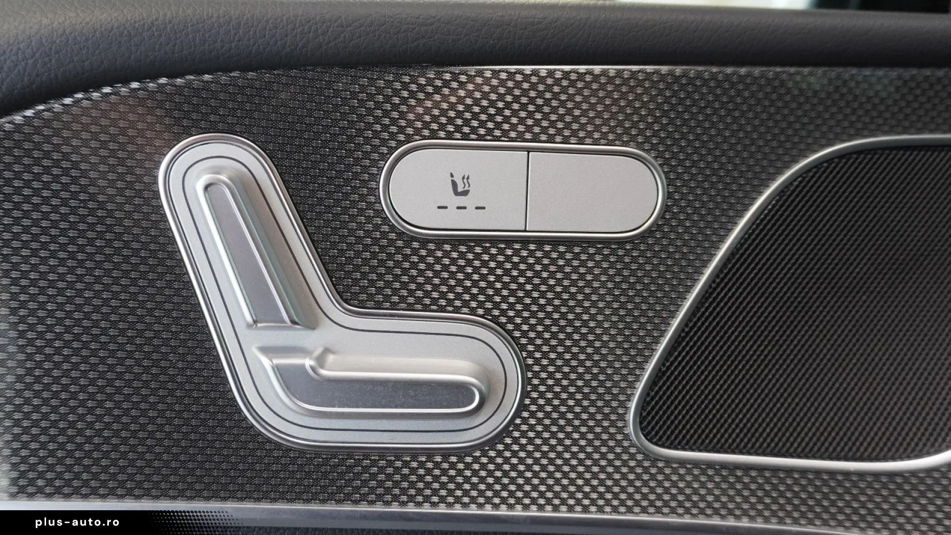 MERCEDES-BENZ GLE 300 d 4Matic AMG AHK DAB PANO MBUX