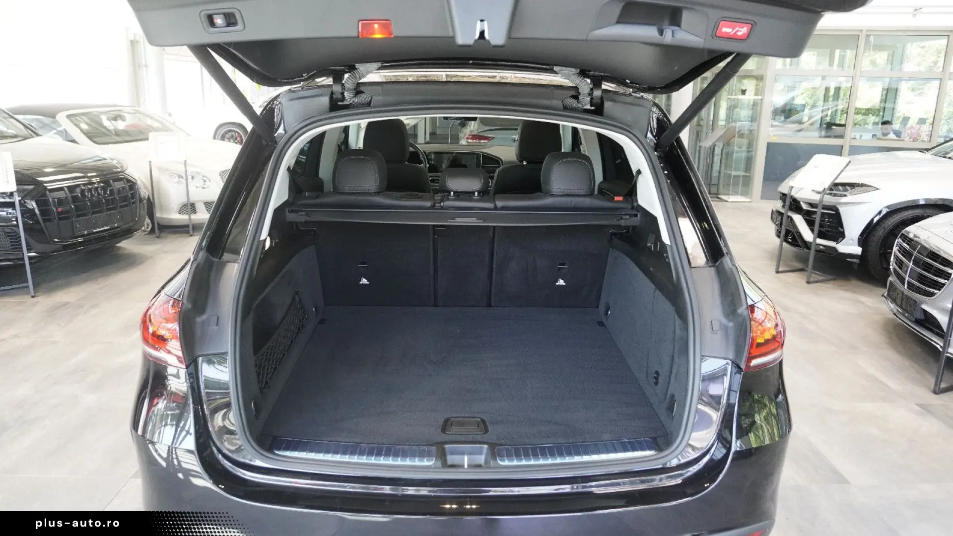 MERCEDES-BENZ GLE 300 d 4Matic AMG AHK DAB PANO MBUX