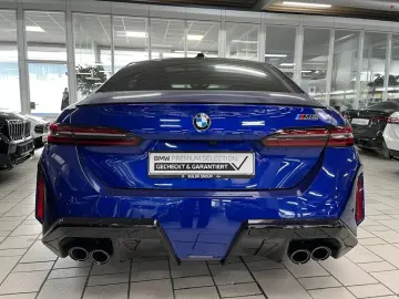 BMW M5 M-Drive Bowers&W Ventil 360 Carbon IcGlow