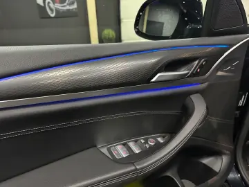 BMW X4 xDrive 30d M Sport   LEDER  Driving Assistent