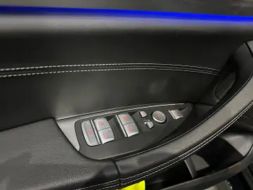 BMW X4 xDrive 30d M Sport   LEDER  Driving Assistent