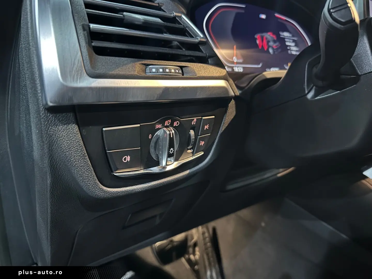 BMW X4 xDrive 30d M Sport   LEDER  Driving Assistent