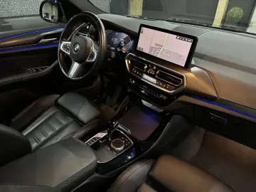 BMW X4 xDrive 30d M Sport   LEDER  Driving Assistent