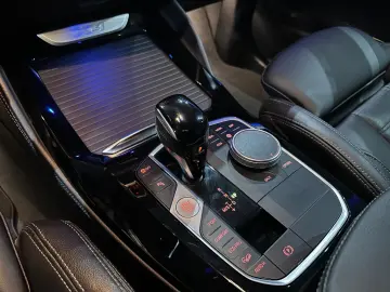 BMW X4 xDrive 30d M Sport   LEDER  Driving Assistent