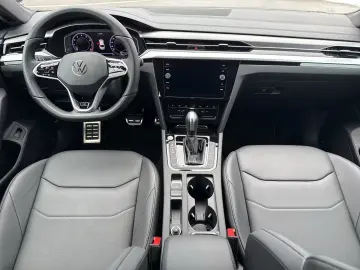 Volkswagen Arteon TSI DSG CarPlay Virt ACC Kamera LED Navi