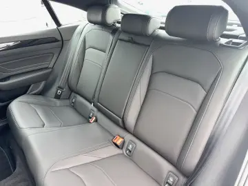 Volkswagen Arteon TSI DSG CarPlay Virt ACC Kamera LED Navi