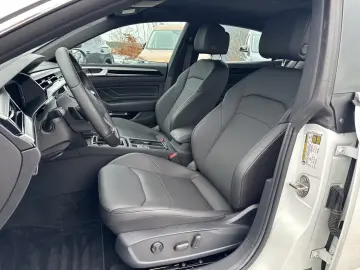 Volkswagen Arteon TSI DSG CarPlay Virt ACC Kamera LED Navi