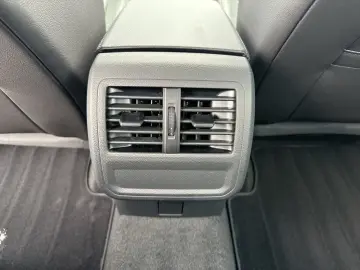 Volkswagen Arteon TSI DSG CarPlay Virt ACC Kamera LED Navi