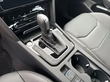 Volkswagen Arteon TSI DSG CarPlay Virt ACC Kamera LED Navi