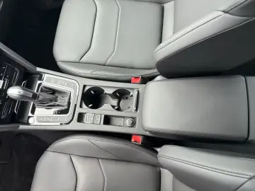 Volkswagen Arteon TSI DSG CarPlay Virt ACC Kamera LED Navi