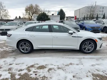 Volkswagen Arteon TSI DSG CarPlay Virt ACC Kamera LED Navi