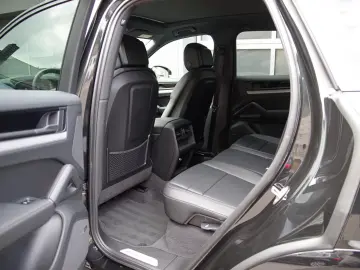 Porsche Cayenne  21 RS-Spyder Luft ACC BOSE