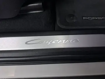 Porsche Cayenne E-Hybrid  Vierradlenkung