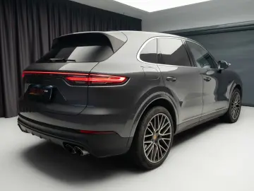 Porsche Cayenne S