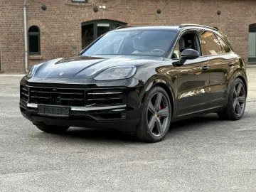 Porsche Cayenne S SPORTABGAS BOSE 22