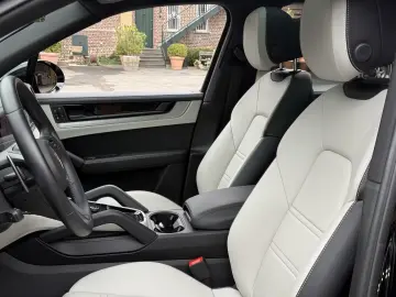 Porsche Cayenne S SPORTABGAS BOSE 22