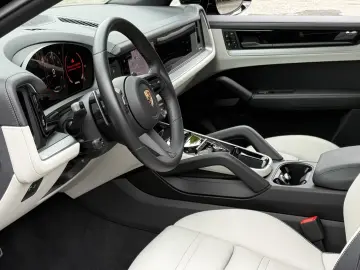 Porsche Cayenne S SPORTABGAS BOSE 22