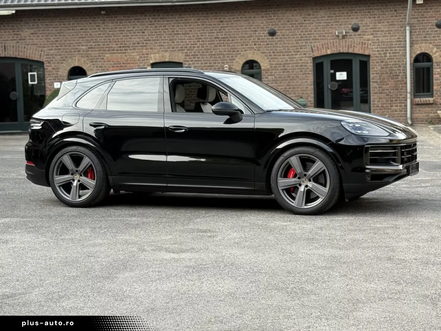 Porsche Cayenne S SPORTABGAS BOSE 22