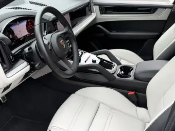 Porsche Cayenne S SPORTABGAS BOSE 22