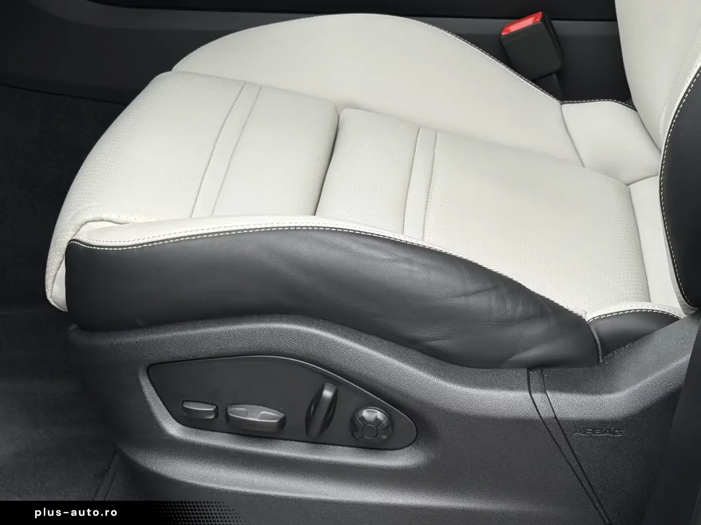 Porsche Cayenne S SPORTABGAS BOSE 22