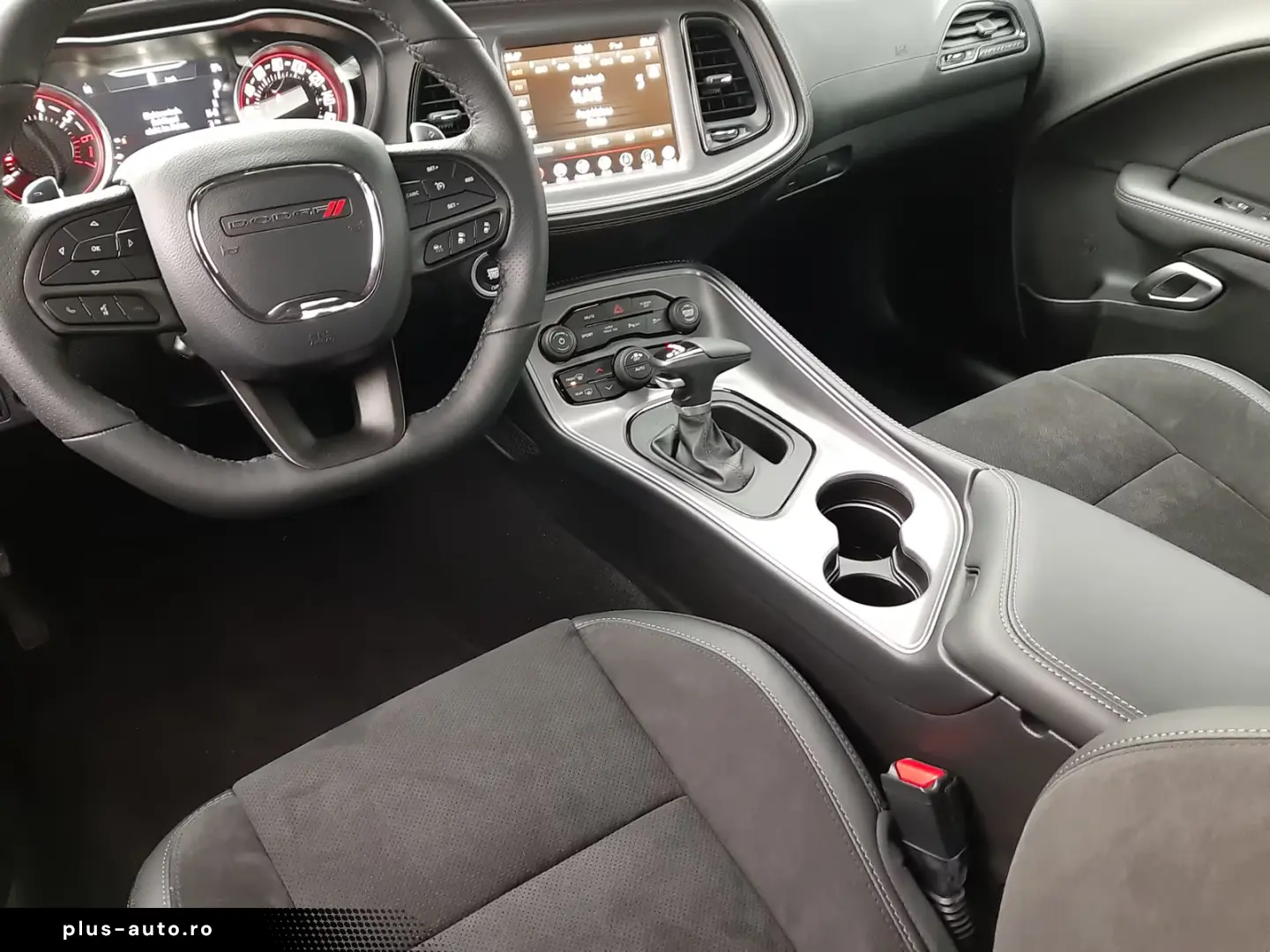 Dodge Challenger R T 5.7 HEMI V8   Last Call