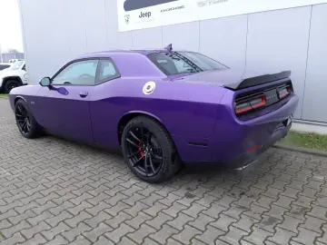 Dodge Challenger R T 5.7 HEMI V8   Last Call