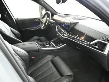 BMW X5 xDrive 40d M-Sport Pro LUFT SOFT-CL PANO AHK