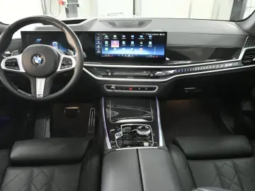BMW X5 xDrive 40d M-Sport Pro LUFT SOFT-CL PANO AHK