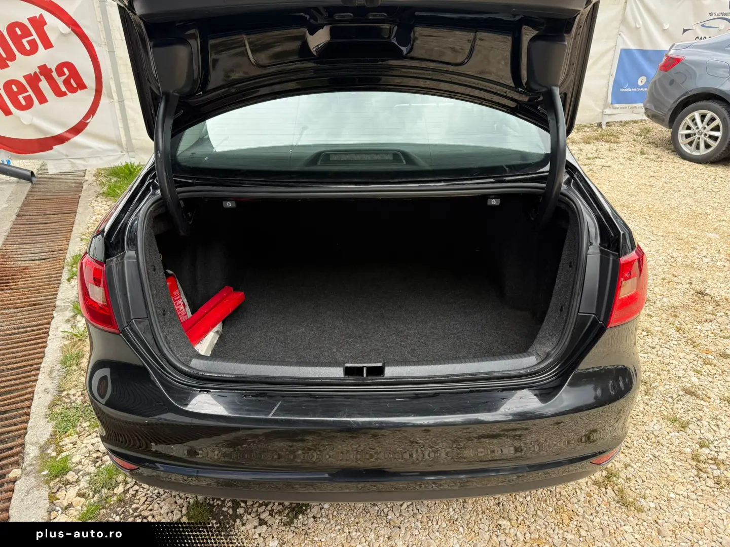 Volkswagen Jetta  1.6 TDI 105CP 2014 Inm RO Rate fara avans